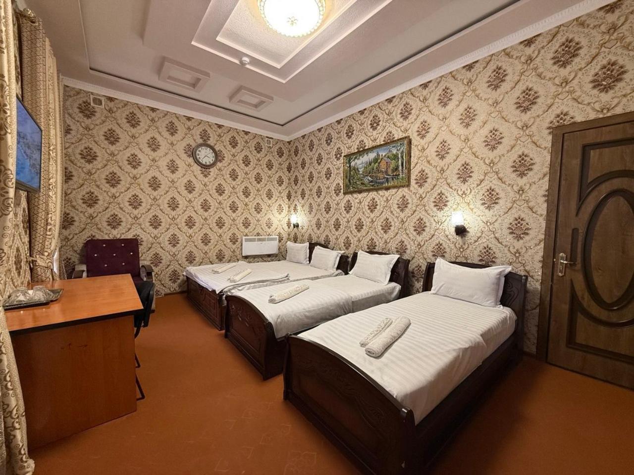 Hotel Зона Отдых Apachi В Горах Чимган Extérieur photo